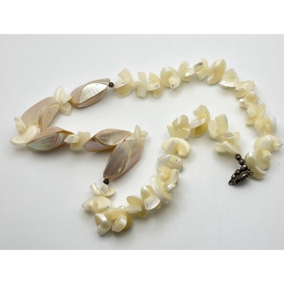 Vintage Faux  Mother of Pearl Beaded Necklace Chunky Surf Beach Island Luau - Picture 2 of 6